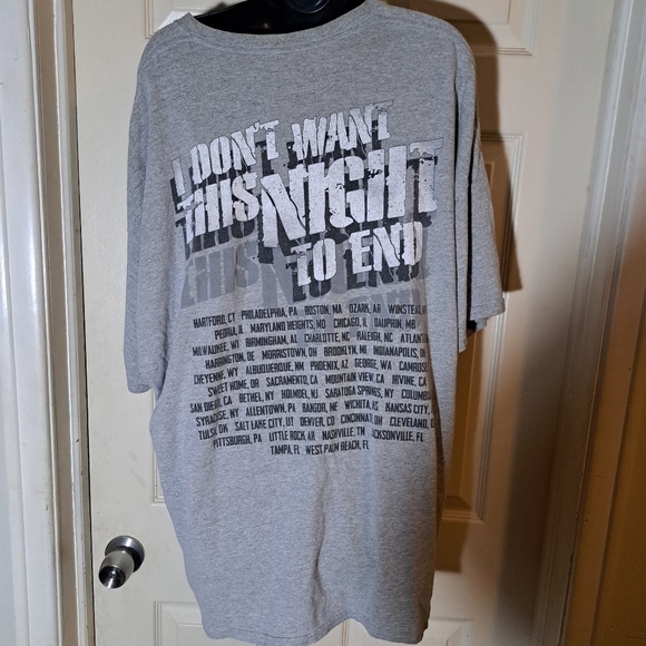 Gildan Luke Bryan bandtee size 2XL 5/$25 - Picture 2 of 3